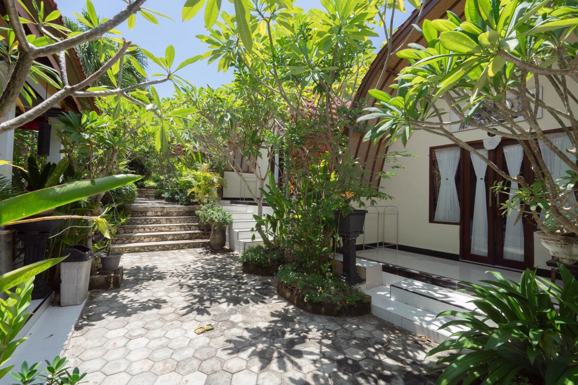 Ratu Cottage By Ourstory Travels Batununggul Exterior foto
